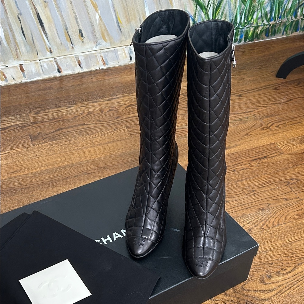 CHANEL Black Quilted Heeled Boots